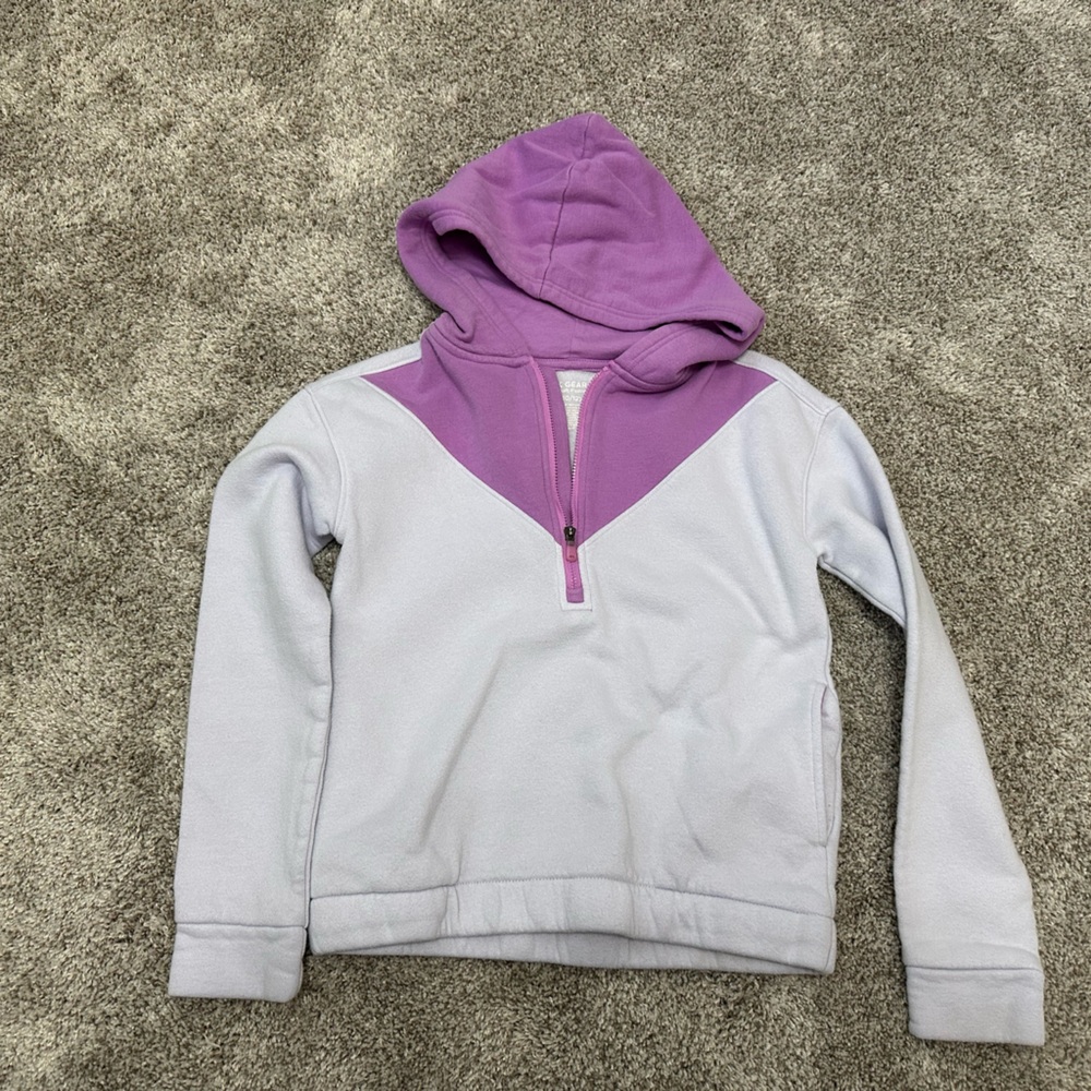 Tek Gear Girls Lavender and White sweatshirt